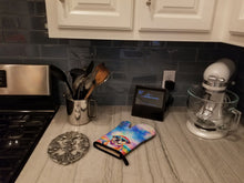 Load image into Gallery viewer, Pug Hippie Dawg Oven Mitt