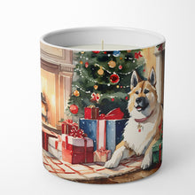 Load image into Gallery viewer, Akita Cozy Christmas Decorative Soy Candle