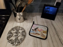 Load image into Gallery viewer, Pelican Pot Holders - Set of 2 Decorative Kitchen Helpers | Made in the USA