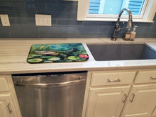 Load image into Gallery viewer, Alligator Dish Drying Mat