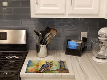 Load image into Gallery viewer, Great Horned Owl Glass Cutting Boards – Durable, Decorative Kitchen Art