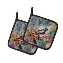 Load image into Gallery viewer, Pigeon Pot Holders - Set of 2 Decorative Kitchen Helpers | Made in the USA