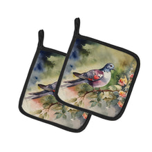 Load image into Gallery viewer, Pigeon Pot Holders - Set of 2 Decorative Kitchen Helpers | Made in the USA