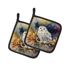 Load image into Gallery viewer, Snowy Owl Pot Holders - Set of 2 Decorative Kitchen Helpers | Made in the USA
