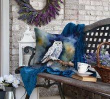 Load image into Gallery viewer, Snowy Owl Throw Pillow