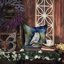 Load image into Gallery viewer, Snowy Owl Throw Pillow