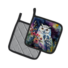 Load image into Gallery viewer, Snowy Owl Pot Holders - Set of 2 Decorative Kitchen Helpers | Made in the USA