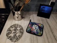 Load image into Gallery viewer, Snowy Owl Pot Holders - Set of 2 Decorative Kitchen Helpers | Made in the USA