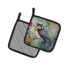 Load image into Gallery viewer, Spectacled Owl Pot Holders - Set of 2 Decorative Kitchen Helpers | Made in the USA