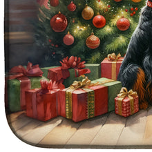 Load image into Gallery viewer, Gordon Setter and Santa Claus Dish Drying Mat