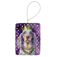 Load image into Gallery viewer, English Setter King of Mardi Gras Porcelain Ornament