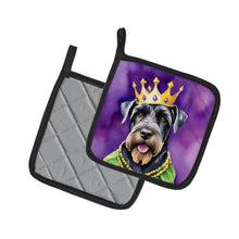 Load image into Gallery viewer, Giant Schnauzer King of Mardi Gras Pot Holders - Set of 2 Decorative Kitchen Helpers | Made in the USA
