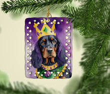 Load image into Gallery viewer, Gordon Setter King of Mardi Gras Porcelain Ornament