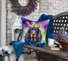 Load image into Gallery viewer, Gordon Setter King of Mardi Gras Throw Pillow