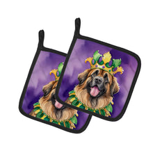 Load image into Gallery viewer, Leonberger King of Mardi Gras Pot Holders - Set of 2 Decorative Kitchen Helpers | Made in the USA