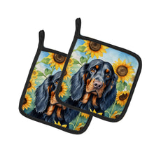 Load image into Gallery viewer, Gordon Setter in Sunflowers Pot Holders - Set of 2 Decorative Kitchen Helpers | Made in the USA