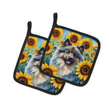 Load image into Gallery viewer, Keeshond in Sunflowers Pot Holders - Set of 2 Decorative Kitchen Helpers | Made in the USA