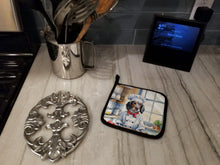 Load image into Gallery viewer, English Setter The Chef Pot Holders - Set of 2 Decorative Kitchen Helpers | Made in the USA