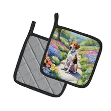 Load image into Gallery viewer, American Foxhound Spring Garden Pot Holders - Set of 2 Decorative Kitchen Helpers | Made in the USA