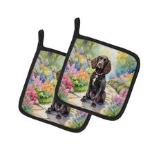 Load image into Gallery viewer, American Water Spaniel Spring Garden Pot Holders - Set of 2 Decorative Kitchen Helpers | Made in the USA