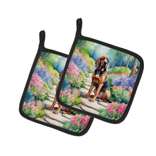 Load image into Gallery viewer, Bloodhound Spring Path Pot Holders - Set of 2 Decorative Kitchen Helpers | Made in the USA