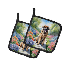 Load image into Gallery viewer, Leonberger Spring Path Pot Holders - Set of 2 Decorative Kitchen Helpers | Made in the USA