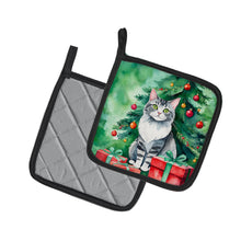Load image into Gallery viewer, Foldex Exotic Fold Cat By the Christmas Tree Pot Holders - Set of 2 Decorative Kitchen Helpers | Made in the USA
