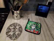 Load image into Gallery viewer, Foldex Exotic Fold Cat By the Christmas Tree Pot Holders - Set of 2 Decorative Kitchen Helpers | Made in the USA
