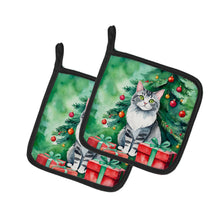 Load image into Gallery viewer, Foldex Exotic Fold Cat By the Christmas Tree Pot Holders - Set of 2 Decorative Kitchen Helpers | Made in the USA