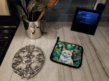 Load image into Gallery viewer, Khao Manee Cat By the Christmas Tree Pot Holders - Set of 2 Decorative Kitchen Helpers | Made in the USA