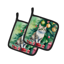 Load image into Gallery viewer, Li Hua Cat By the Christmas Tree Pot Holders - Set of 2 Decorative Kitchen Helpers | Made in the USA