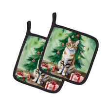 Load image into Gallery viewer, Owyhee Bob Cat By the Christmas Tree Pot Holders - Set of 2 Decorative Kitchen Helpers | Made in the USA