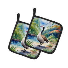 Load image into Gallery viewer, Hawaii Hawaiian Goose Pot Holders - Set of 2 Decorative Kitchen Helpers | Made in the USA