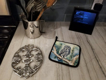 Load image into Gallery viewer, Great Gray Owl Pot Holders - Set of 2 Decorative Kitchen Helpers | Made in the USA