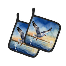 Load image into Gallery viewer, Gull Flying Low Pot Holders - Set of 2 Decorative Kitchen Helpers | Made in the USA