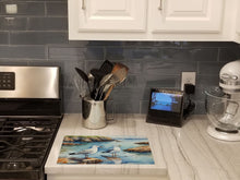 Load image into Gallery viewer, Gulls Scavenging Glass Cutting Boards – Durable, Decorative Kitchen Art