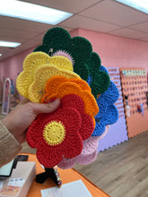 Load image into Gallery viewer, Crochet Daisy Coasters