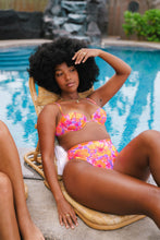 Load image into Gallery viewer, Hibiscus Isola Top