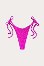 Load image into Gallery viewer, Pitaya Salina Bottom