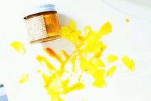 Load image into Gallery viewer, Turmeric Honey Scrub