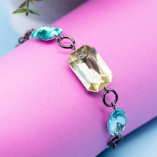 Load image into Gallery viewer, Pastel Story Shine-On Linked Bracelet