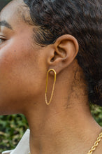 Load image into Gallery viewer, Delicate Titanium Chain Dangle
