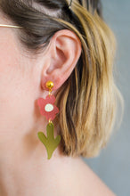 Load image into Gallery viewer, Wild Flower Dangle Earrings