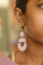 Load image into Gallery viewer, Summer Scalloped Statement Earrings