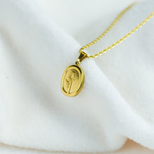 Load image into Gallery viewer, Floral Titanium Necklace