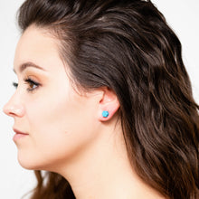 Load image into Gallery viewer, Black Deco Daisy Stud Earrings