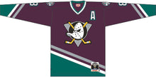 Load image into Gallery viewer, Teemu Selanne Anaheim Mighty Ducks Mitchell &amp; Ness 1996/97 Alternate Captain Patch Blue Line Jersey