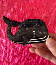 Load image into Gallery viewer, Whale Hair Claw