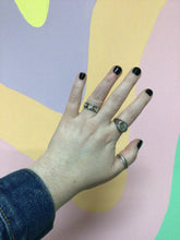 Load image into Gallery viewer, Queen of Hearts Titanium Ring