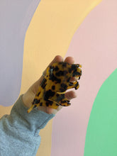 Load image into Gallery viewer, Jungle Cat Hair Claws